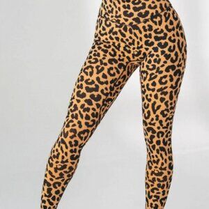 LulaRoe Leggings Leopard Print Black/Brown/Peach ONE SIZE (2-12)